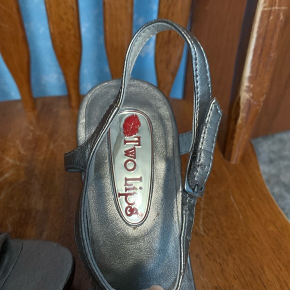 Victoria’s Secret Two Lips Zig Zag Wedge Sandals size 6 - Picture 6 of 6